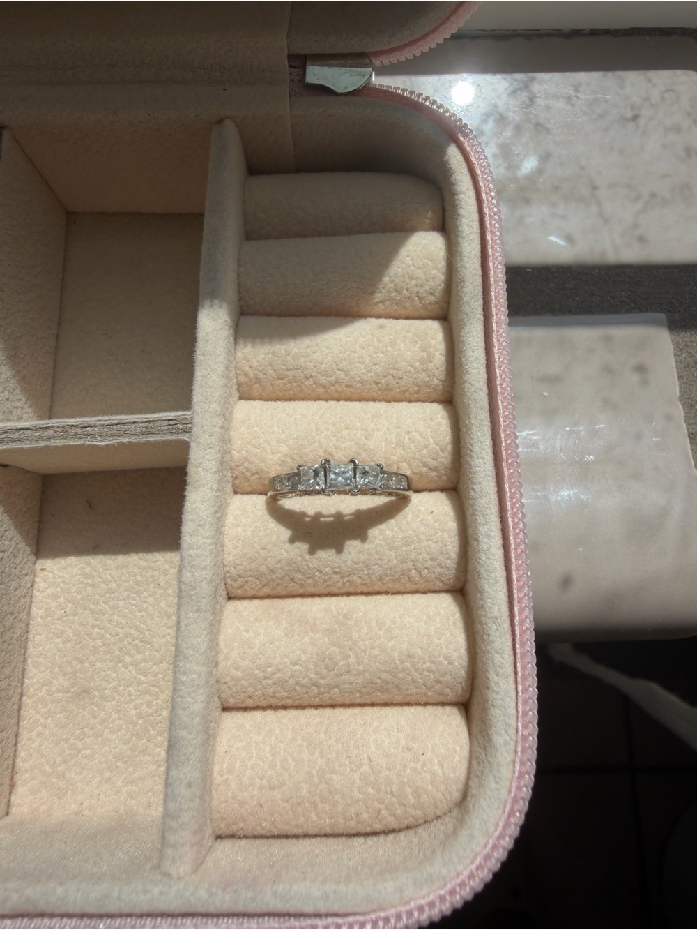 Princess-cut Diamond Engagement ring 10k White Gold